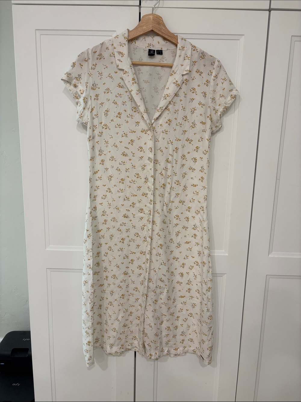 Volcom Floral Button-Front Dress - 4/6